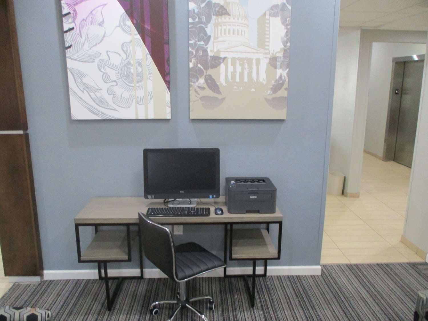 Best Western St. Louis Airport North Hotel & Suites هازلوود المظهر الخارجي الصورة