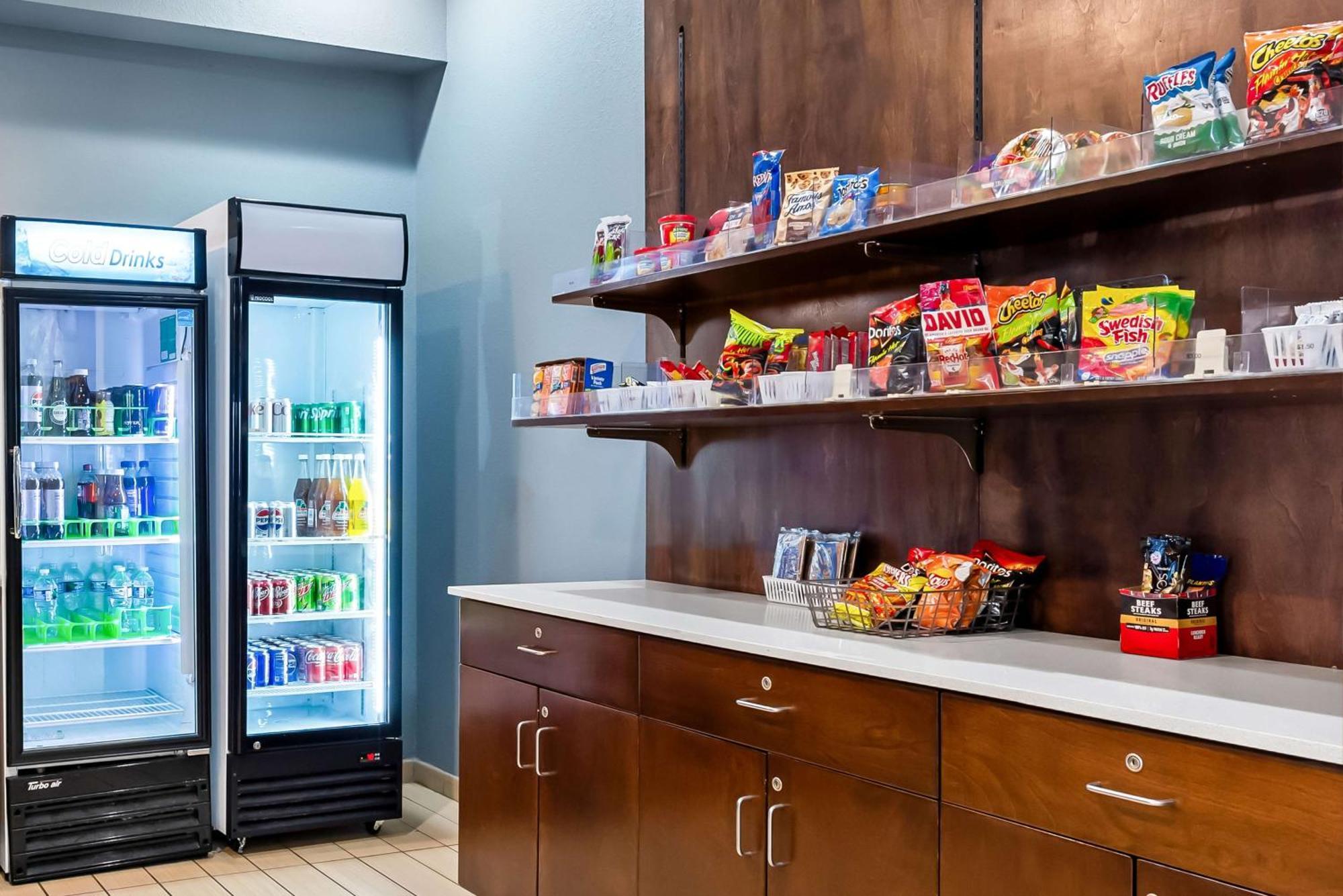 Best Western St. Louis Airport North Hotel & Suites هازلوود المظهر الخارجي الصورة